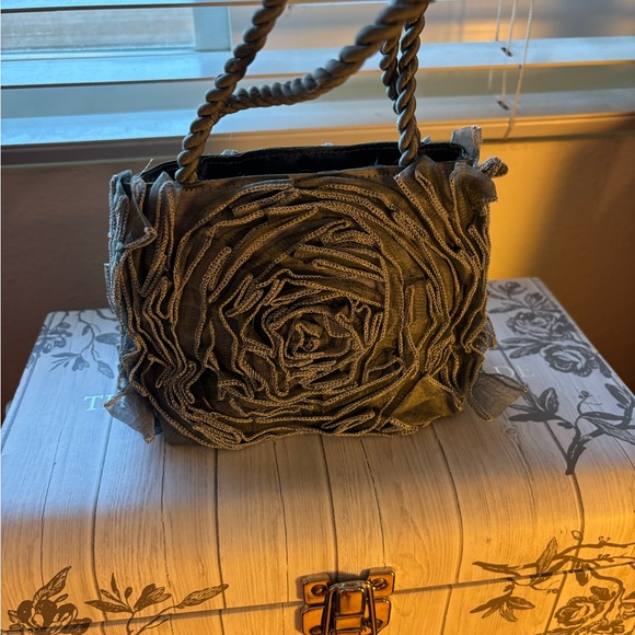 Purse - Picture 3 of 4